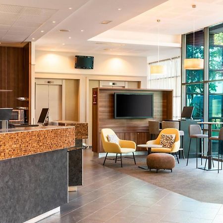 Courtyard By Marriott Paris Saint Denis Hotel Ngoại thất bức ảnh