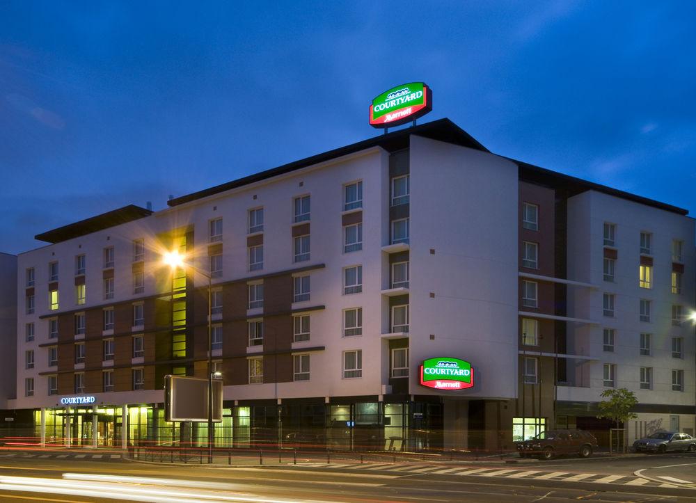 Courtyard By Marriott Paris Saint Denis Hotel Ngoại thất bức ảnh