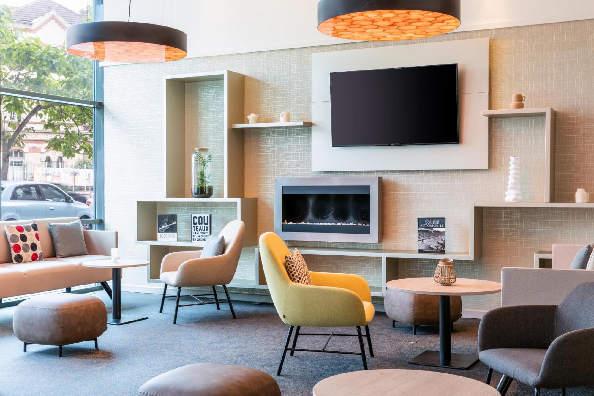 Courtyard By Marriott Paris Saint Denis Hotel Ngoại thất bức ảnh
